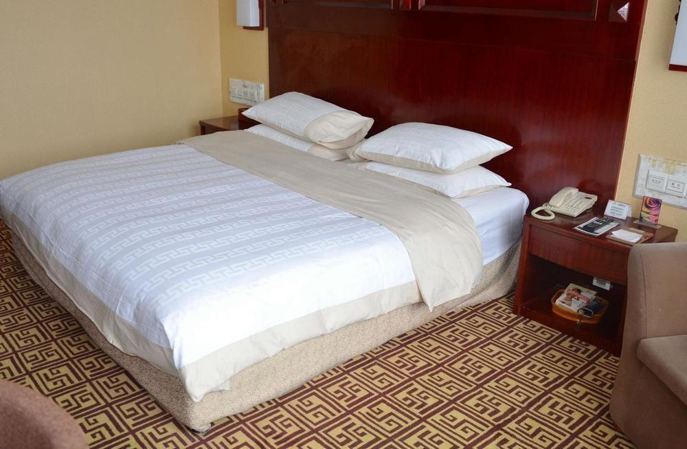 Yin Rui Lin International Hotel Hofej Kültér fotó